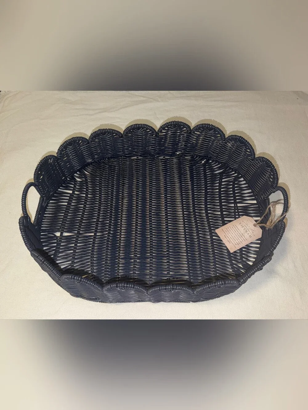NWT MADE IN VIETNAN Woven Scalloped Edge Serving Tray - Navy Sz 14w 4H 19 L